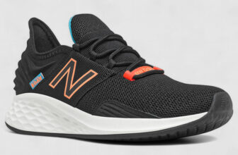 New Balance ROAV Running Shoes For Women(Black , 3)