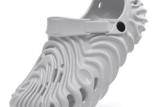 Kraasa Men’s Lightweight Classic Clogs, Sandals with Adjustable Back Strap LightGrey UK 9