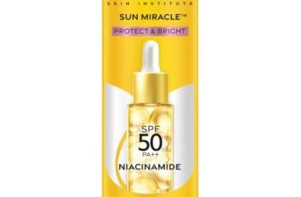 Ponds Serum boost sunscreen serum prevent and fade dark patches with the power of SPF 50 and NIACINAMIDE-C Serum 14ml.