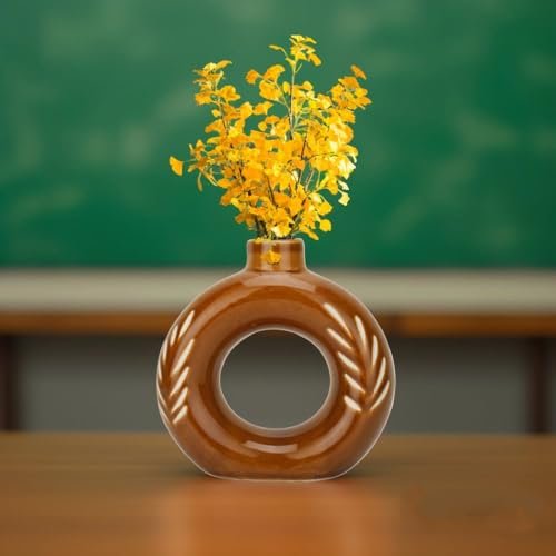 Dulux Sadolin PU Wood Polish Gloss Finish for interior surfaces | Excellent resistance to scratches, stains, and cracks | Water resistant, all weather durable and long lasting, 4 Litres